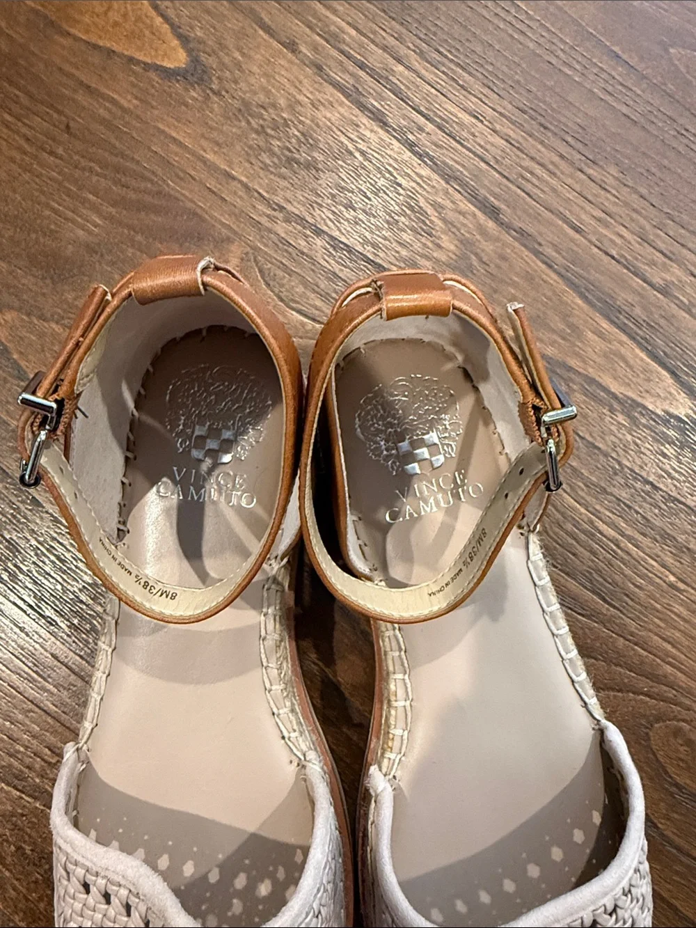 Vince Camuto breathable woven